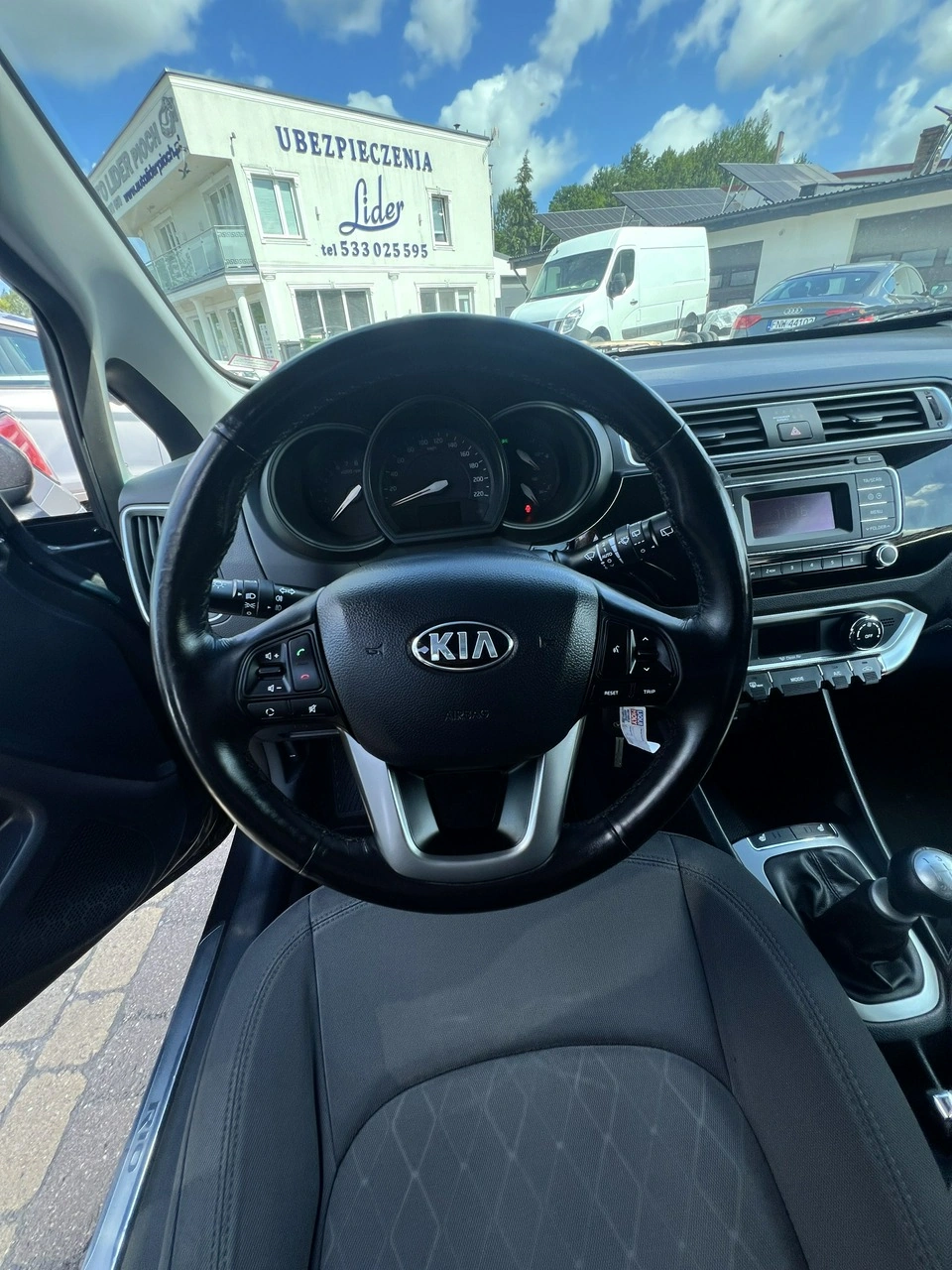 Kia Rio - Zdjęcie 15