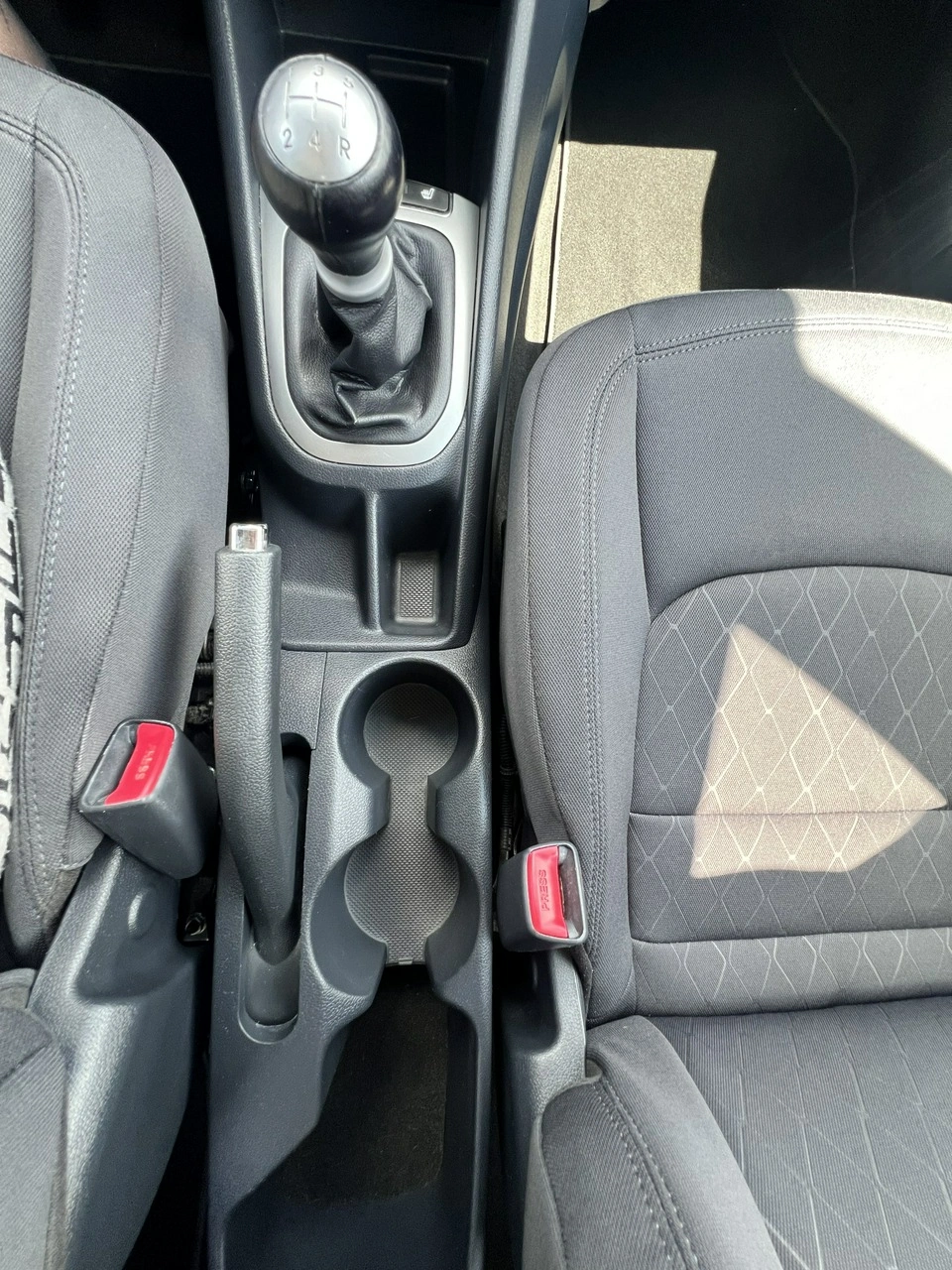 Kia Rio - Zdjęcie 23