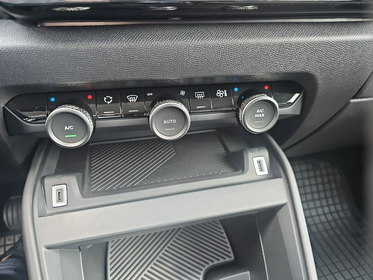 Citroën C4 - Zdjęcie 13