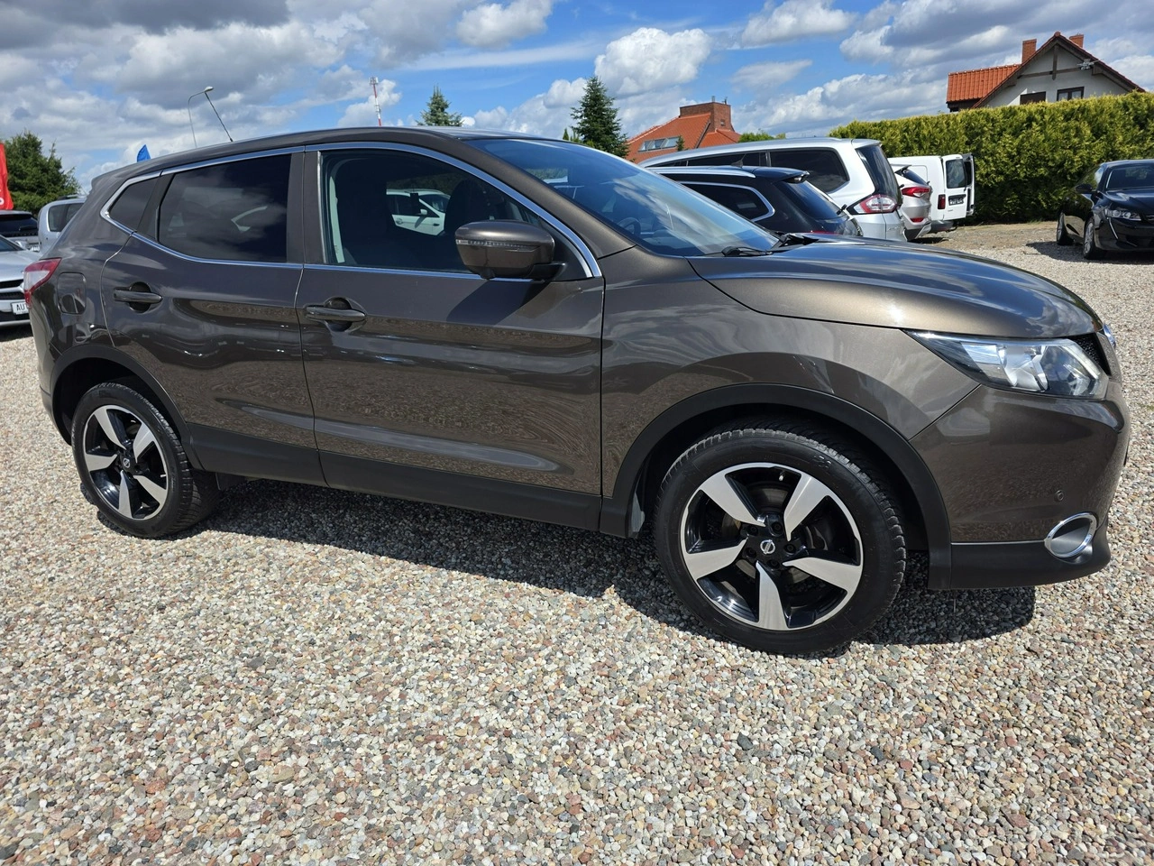 Nissan Qashqai - Zdjęcie 9