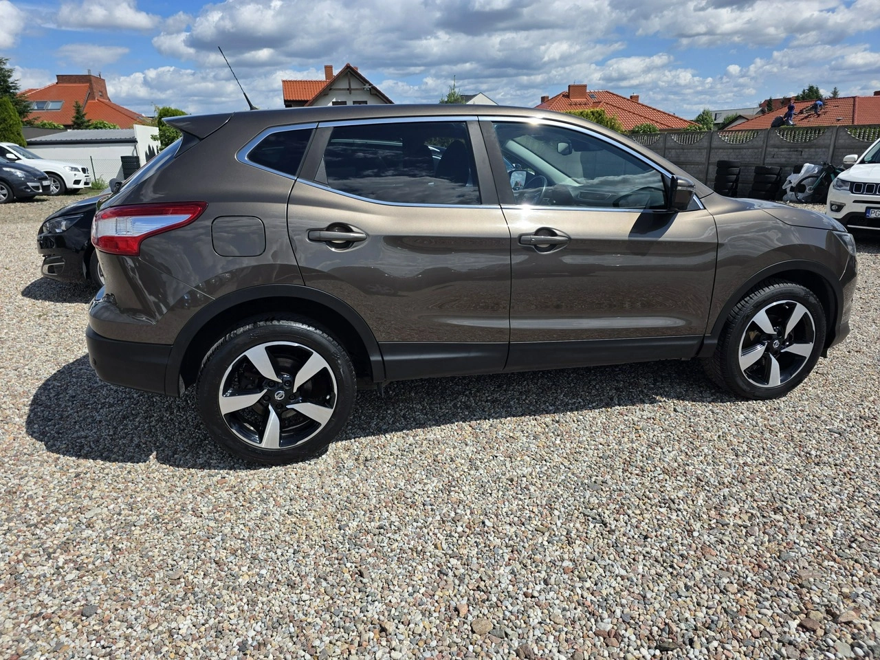 Nissan Qashqai - Zdjęcie 8