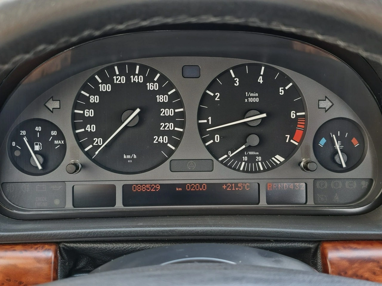 BMW 740 - Zdjęcie 11