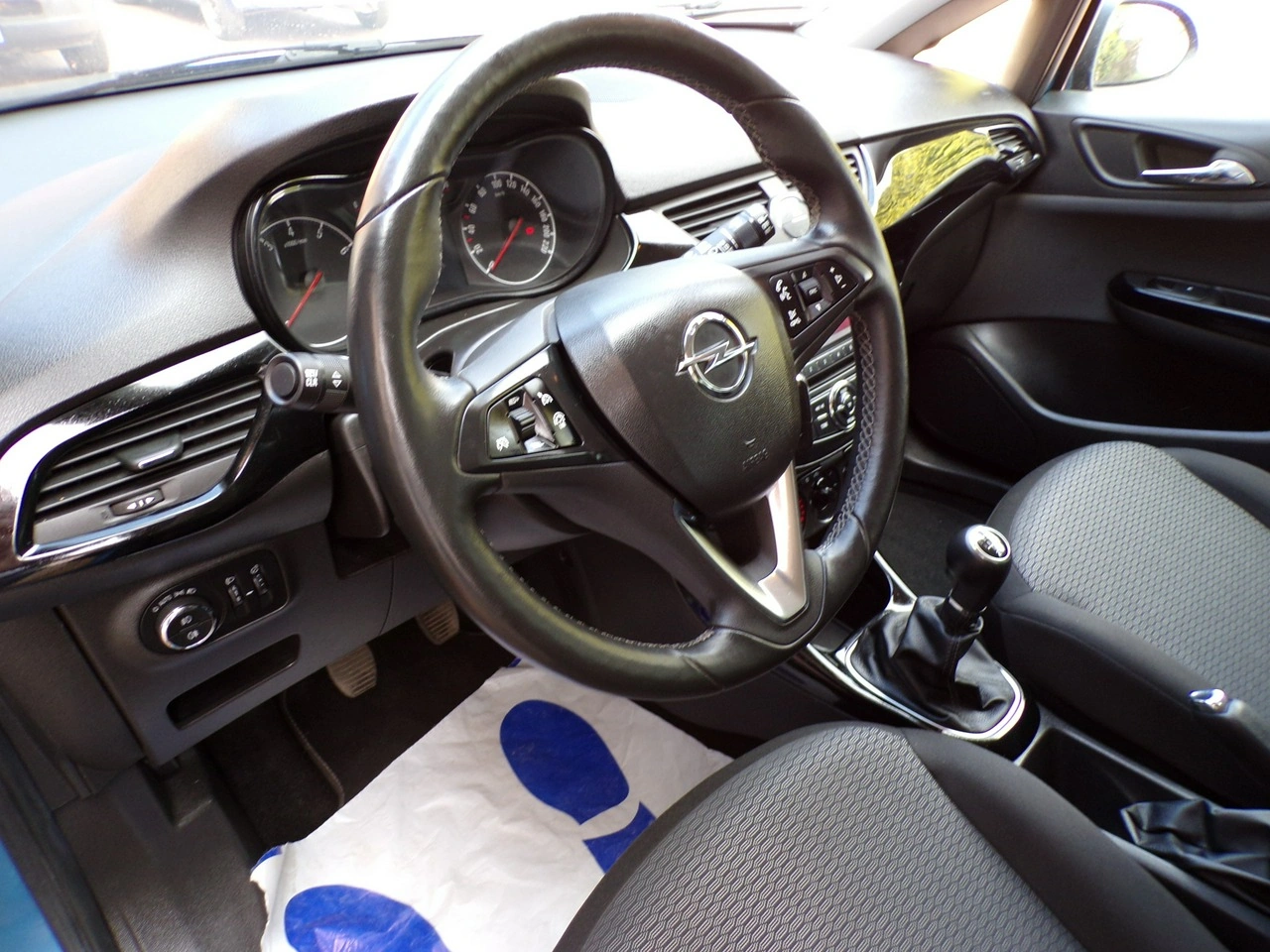 Opel Corsa - Zdjęcie 16