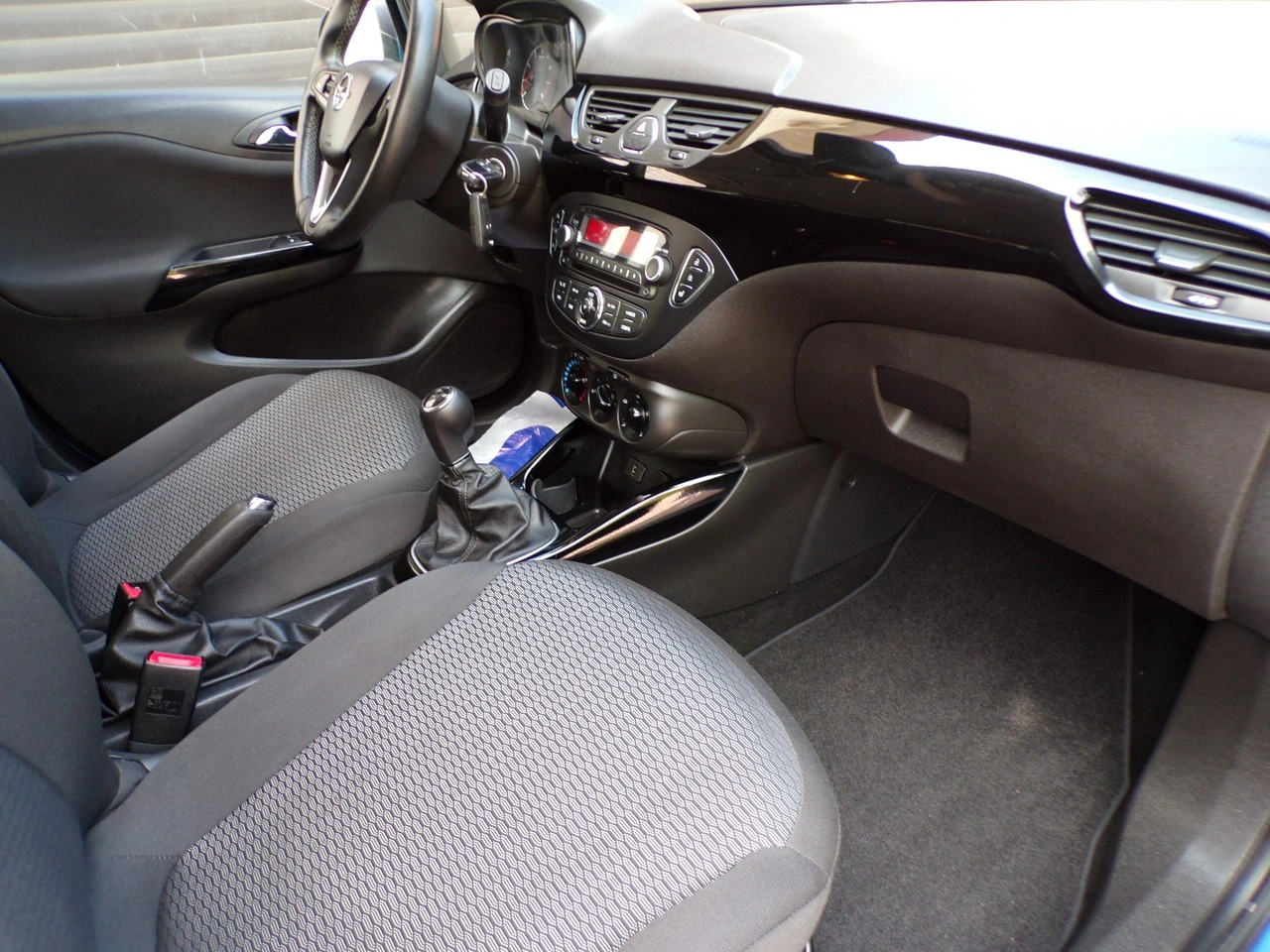 Opel Corsa - Zdjęcie 20