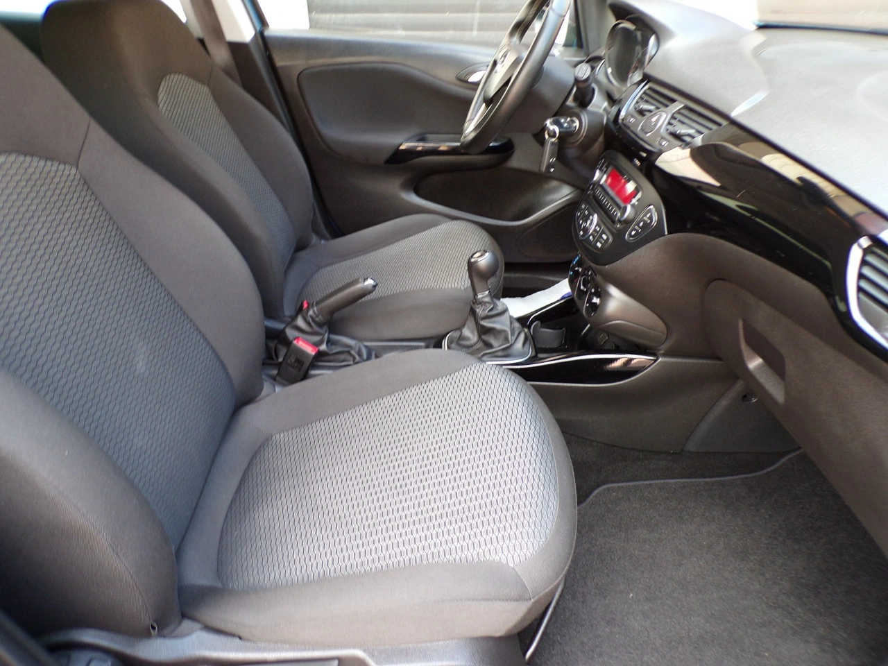 Opel Corsa - Zdjęcie 21