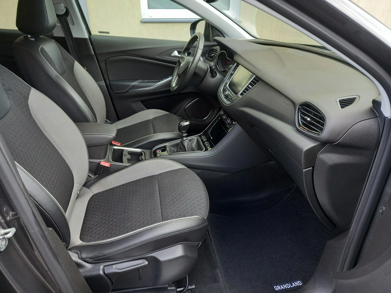 Opel Grandland X - Zdjęcie 22