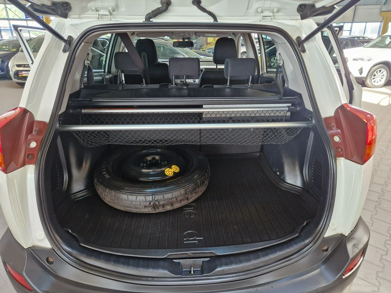 Toyota RAV-4 - Zdjęcie 18