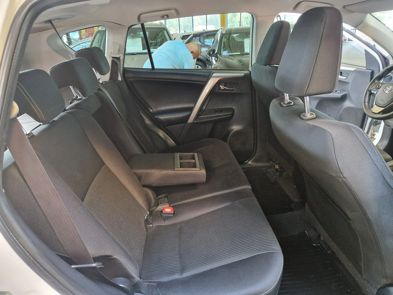 Toyota RAV-4 - Zdjęcie 19