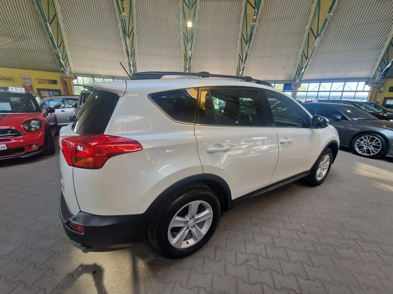 Toyota RAV-4 - Zdjęcie 7