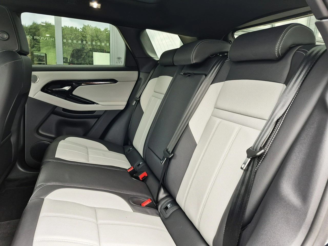 Land Rover Range Rover Evoque - Zdjęcie 23