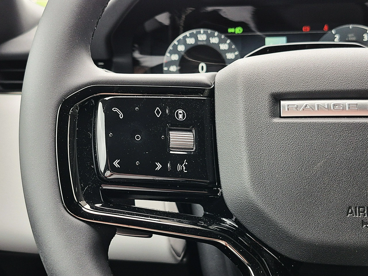 Land Rover Range Rover Evoque - Zdjęcie 28