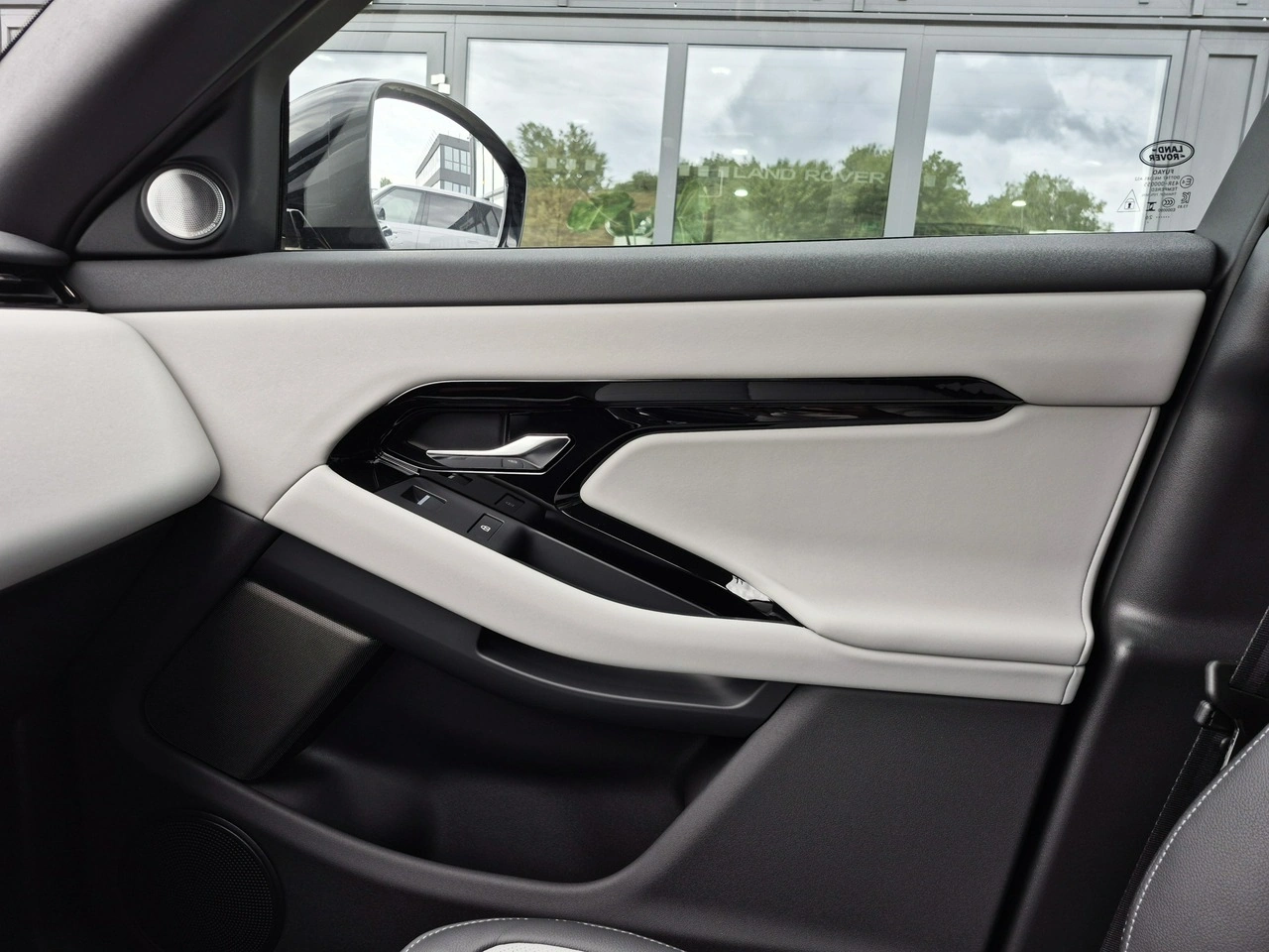 Land Rover Range Rover Evoque - Zdjęcie 35
