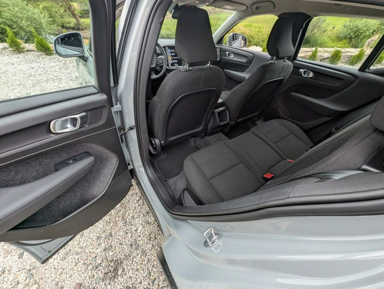 Volvo XC 40 - Zdjęcie 9