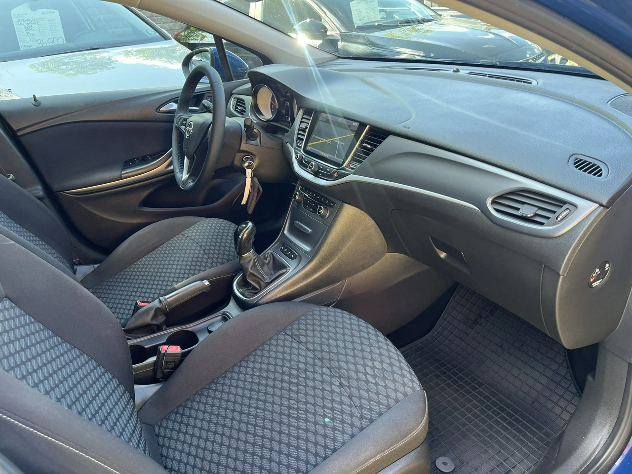 Opel Astra - Zdjęcie 23