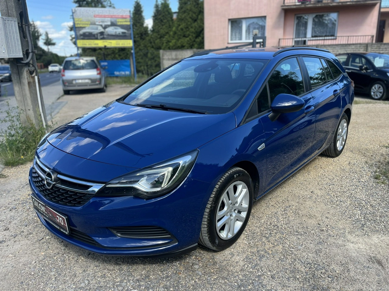 Opel Astra - Zdjęcie 4