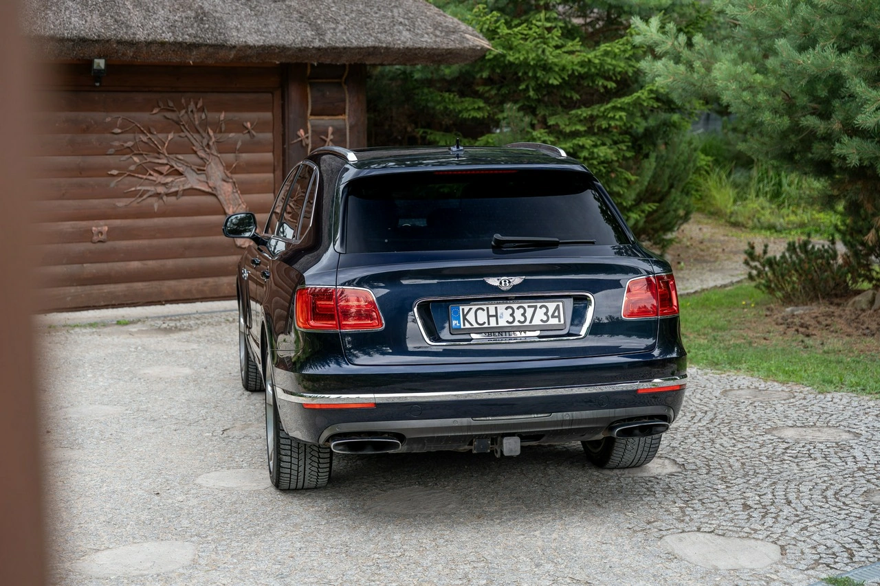 Bentley Bentayga - Zdjęcie 14
