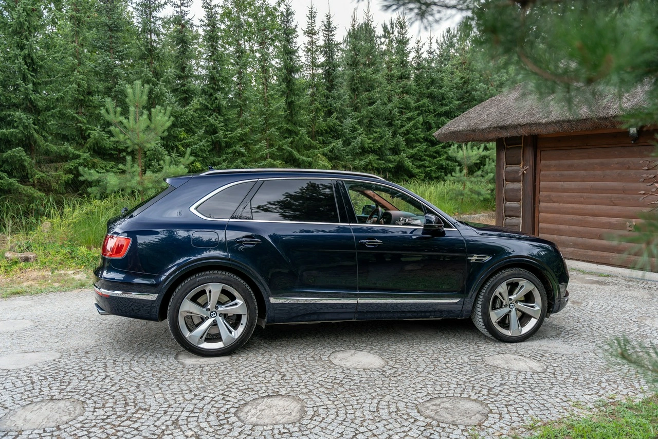 Bentley Bentayga - Zdjęcie 15
