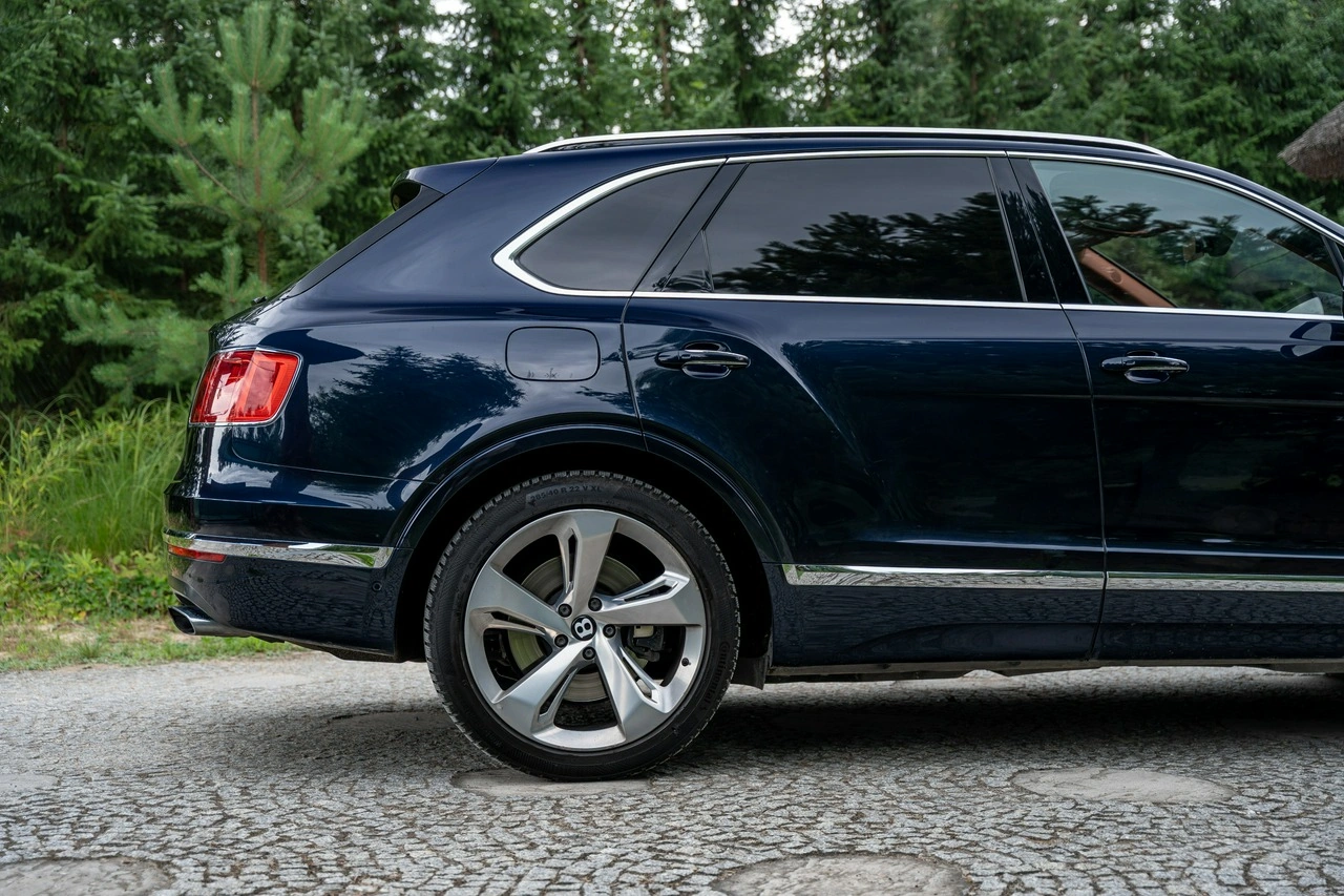 Bentley Bentayga - Zdjęcie 16