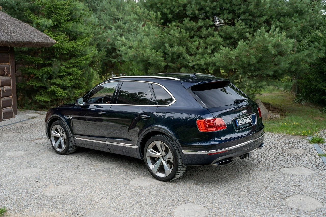 Bentley Bentayga - Zdjęcie 33