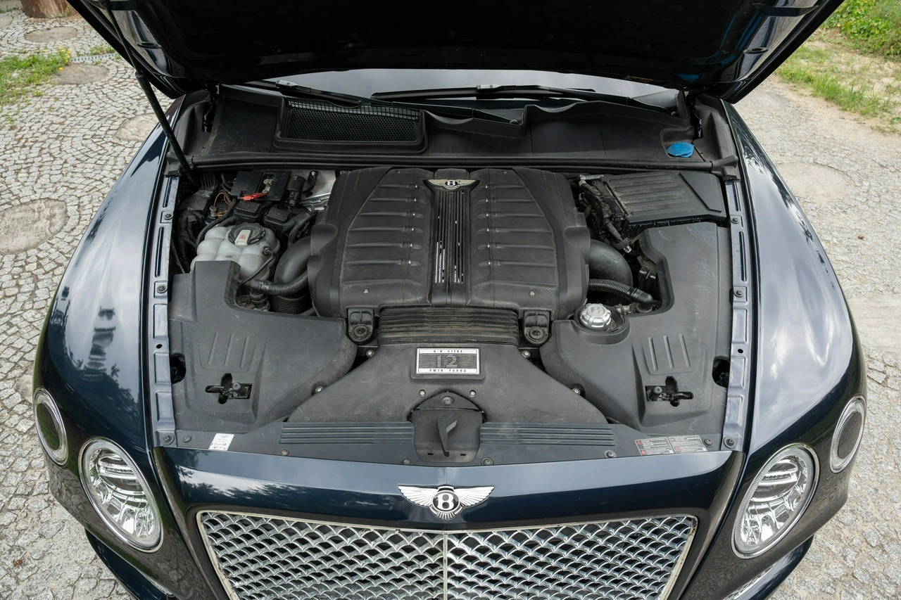 Bentley Bentayga - Zdjęcie 38