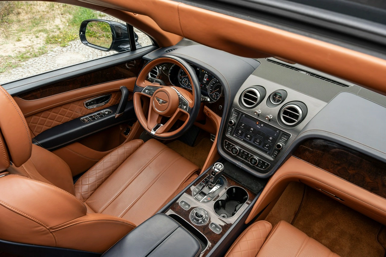 Bentley Bentayga - Zdjęcie 55