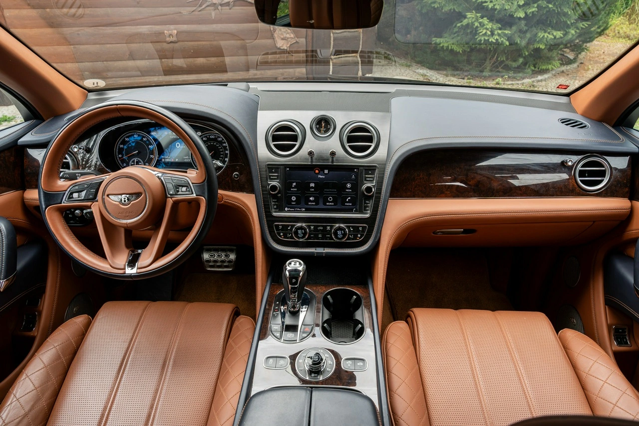 Bentley Bentayga - Zdjęcie 65