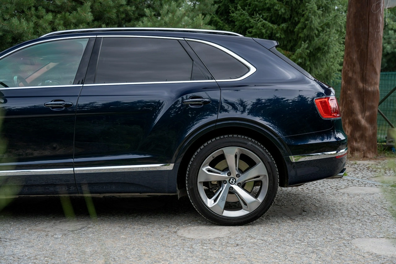 Bentley Bentayga - Zdjęcie 8