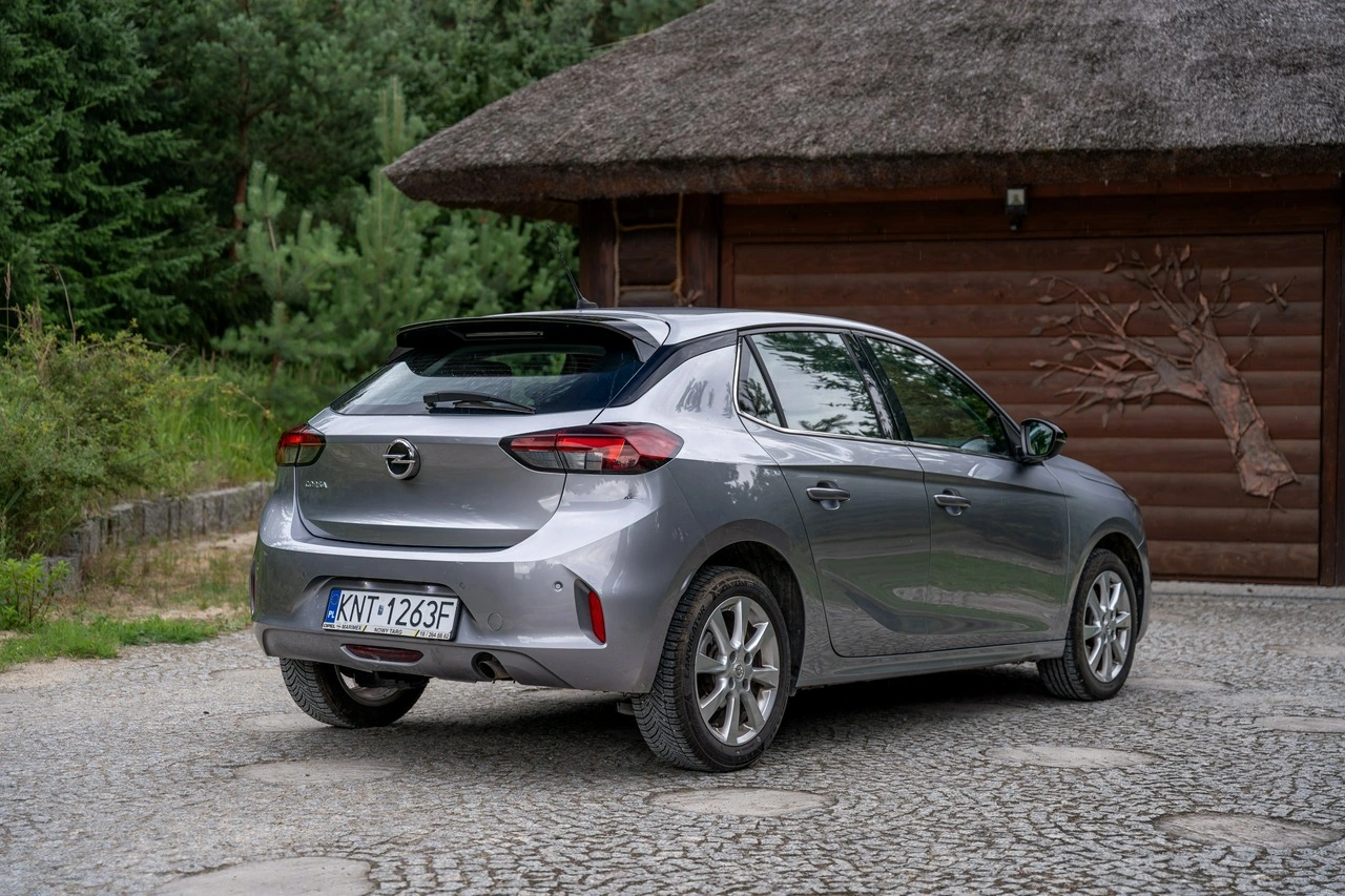 Opel Corsa - Zdjęcie 12