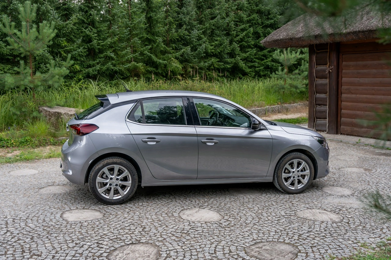 Opel Corsa - Zdjęcie 15
