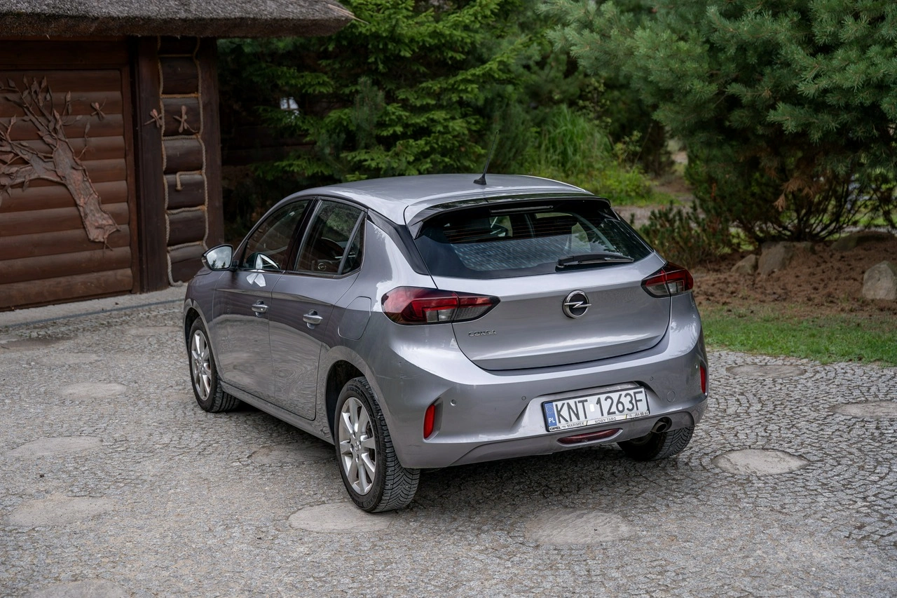 Opel Corsa - Zdjęcie 19