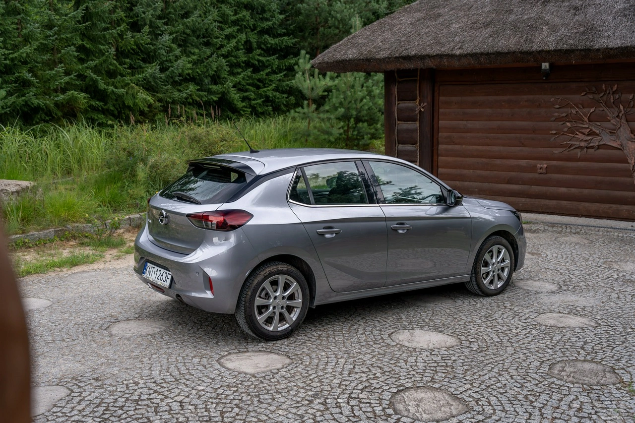 Opel Corsa - Zdjęcie 27