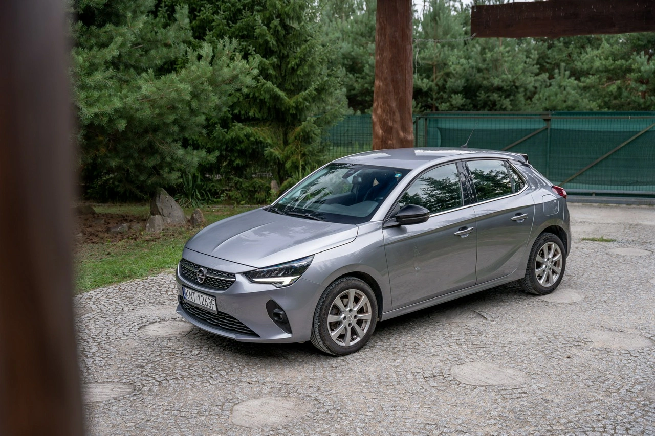 Opel Corsa - Zdjęcie 2