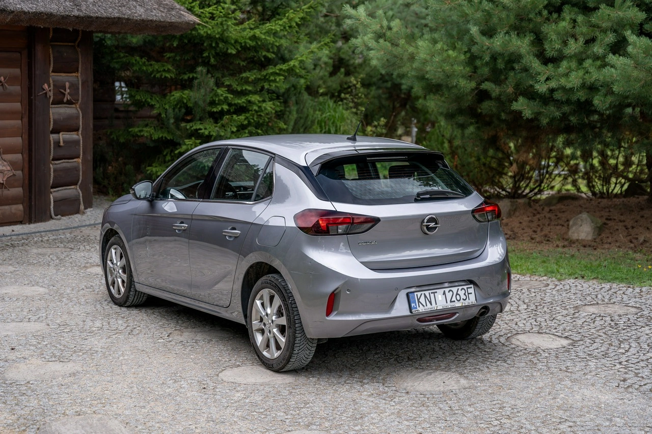 Opel Corsa - Zdjęcie 31