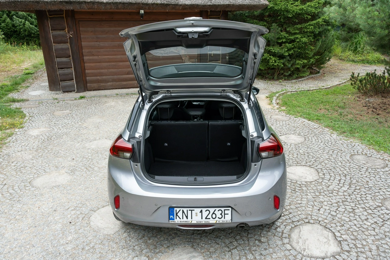 Opel Corsa - Zdjęcie 36