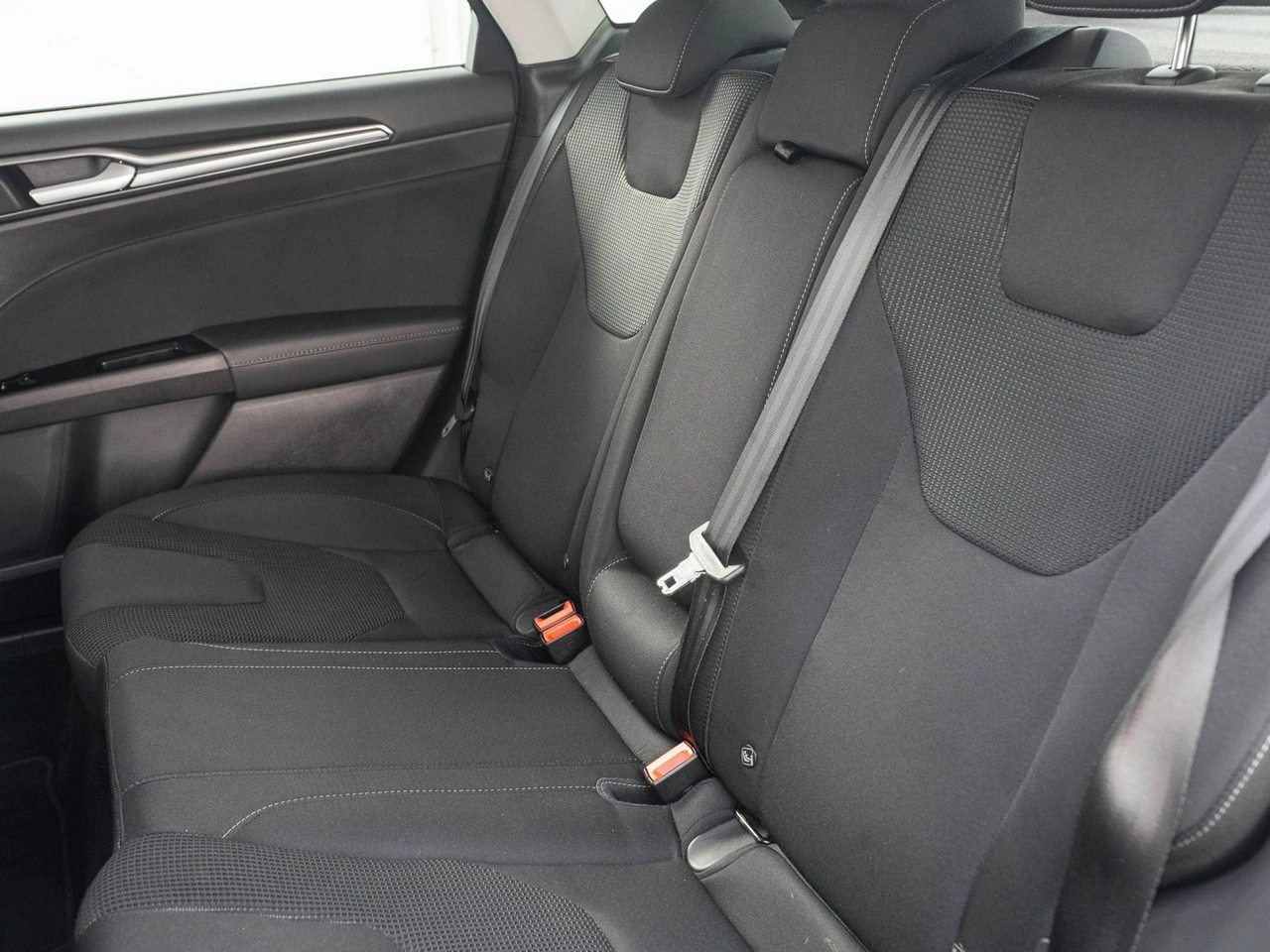 Ford Mondeo - Zdjęcie 26