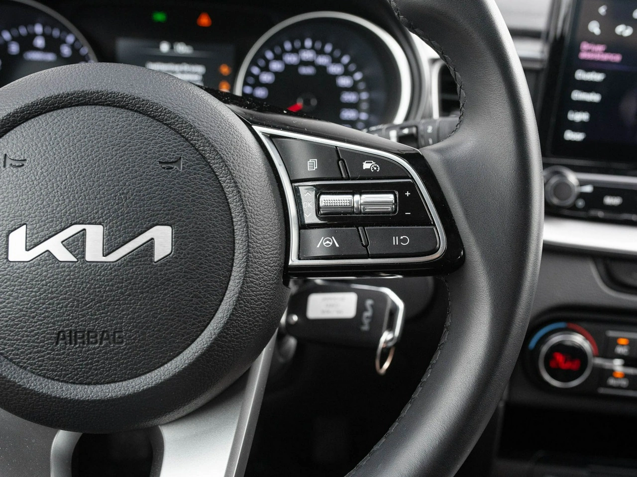 Kia Ceed - Zdjęcie 12
