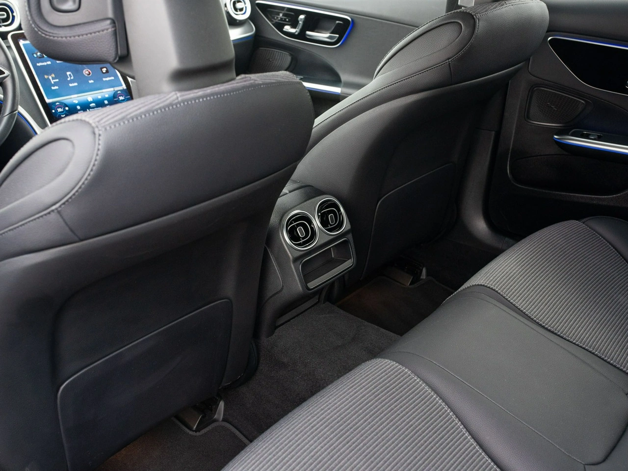 Mercedes C 220 - Zdjęcie 23