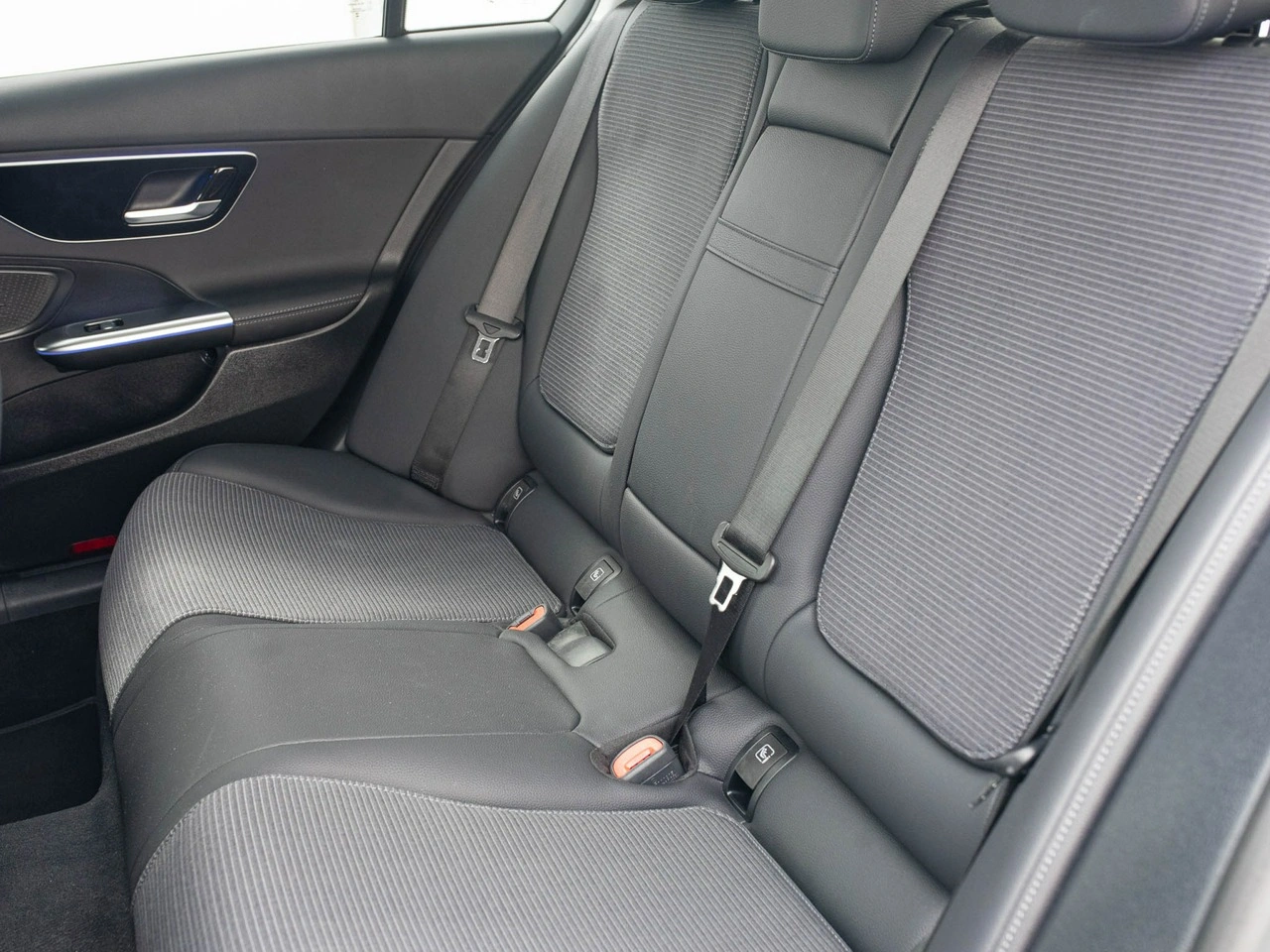Mercedes C 220 - Zdjęcie 24