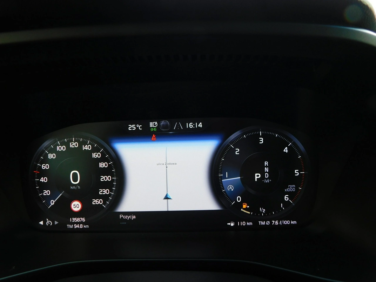 Volvo XC 40 - Zdjęcie 15