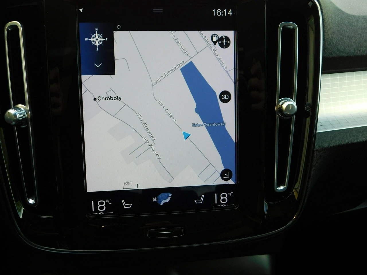 Volvo XC 40 - Zdjęcie 16