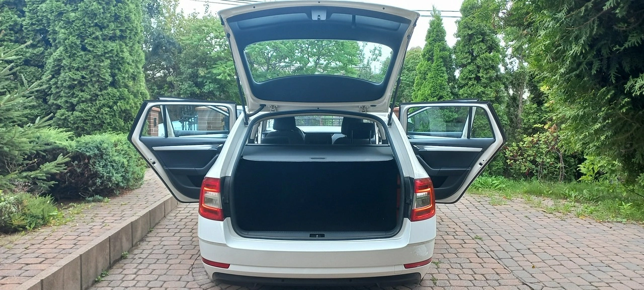 Skoda Octavia - Zdjęcie 11