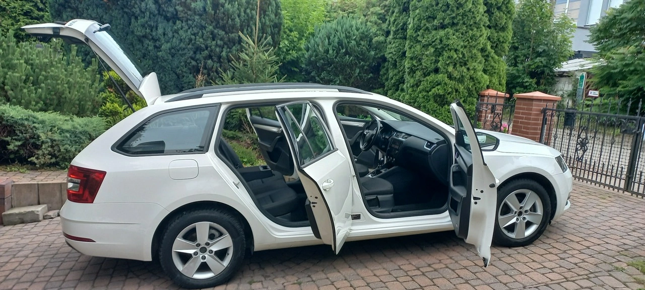 Skoda Octavia - Zdjęcie 14