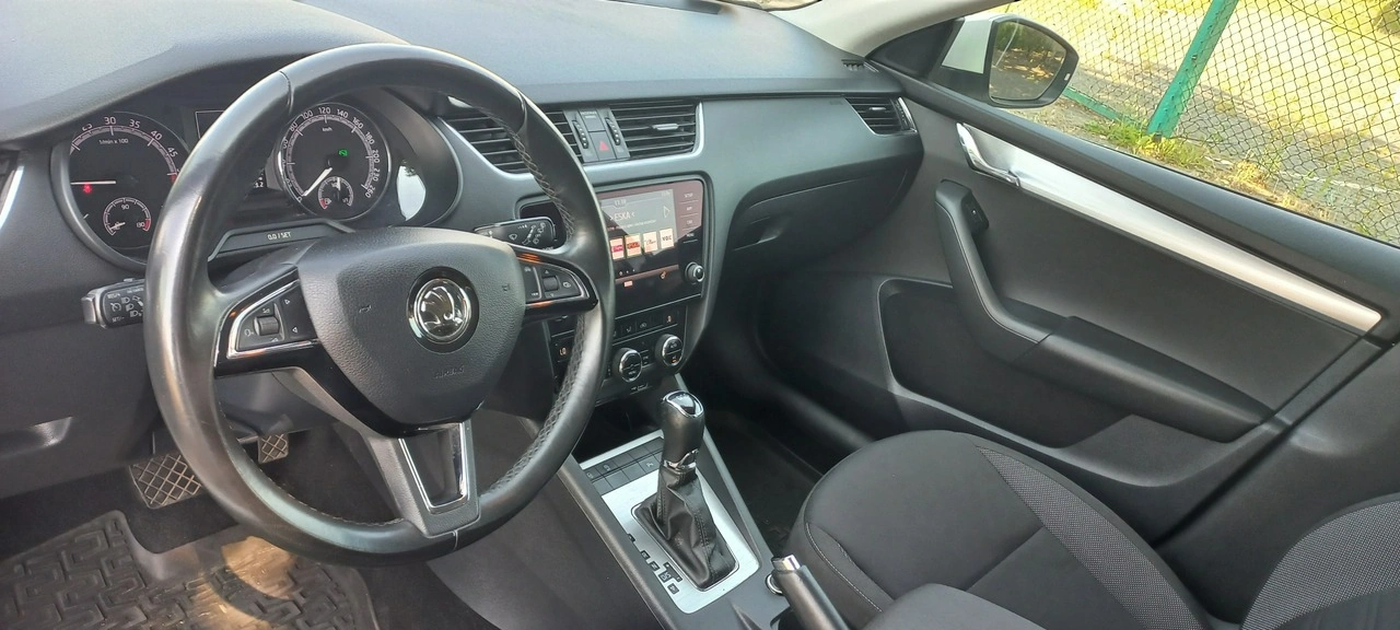 Skoda Octavia - Zdjęcie 20