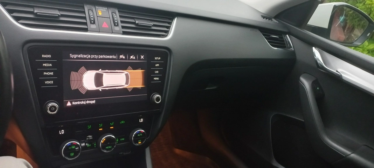 Skoda Octavia - Zdjęcie 21