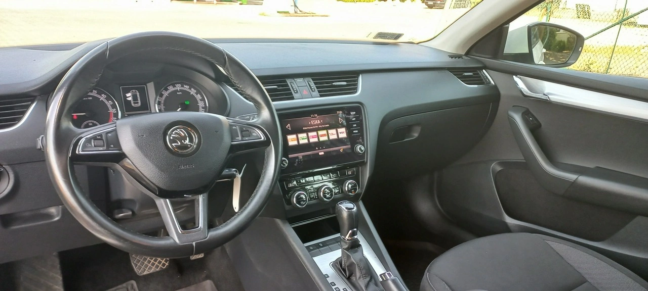 Skoda Octavia - Zdjęcie 25