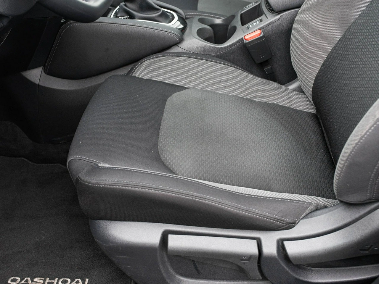 Nissan Qashqai - Zdjęcie 9