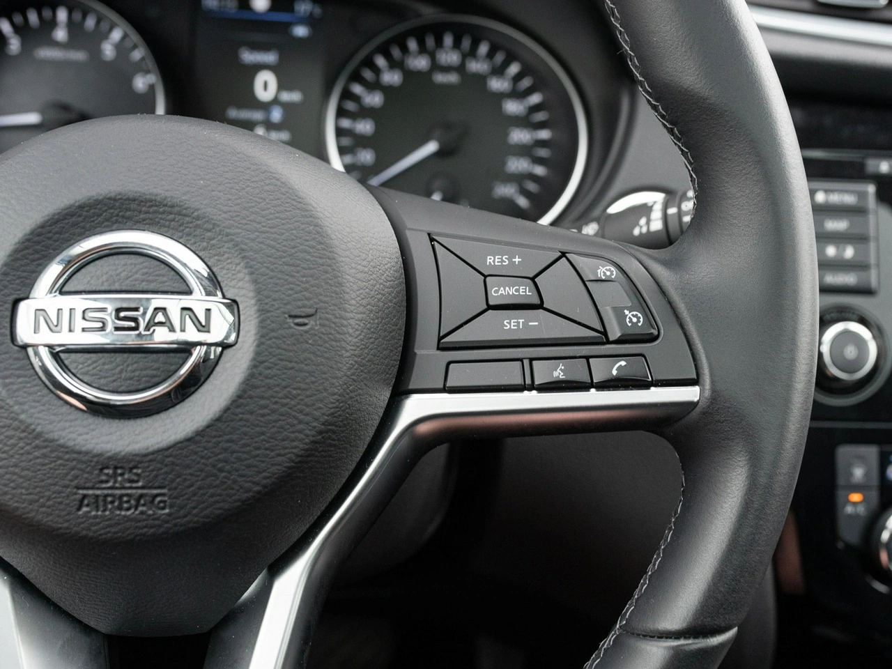 Nissan Qashqai - Zdjęcie 13