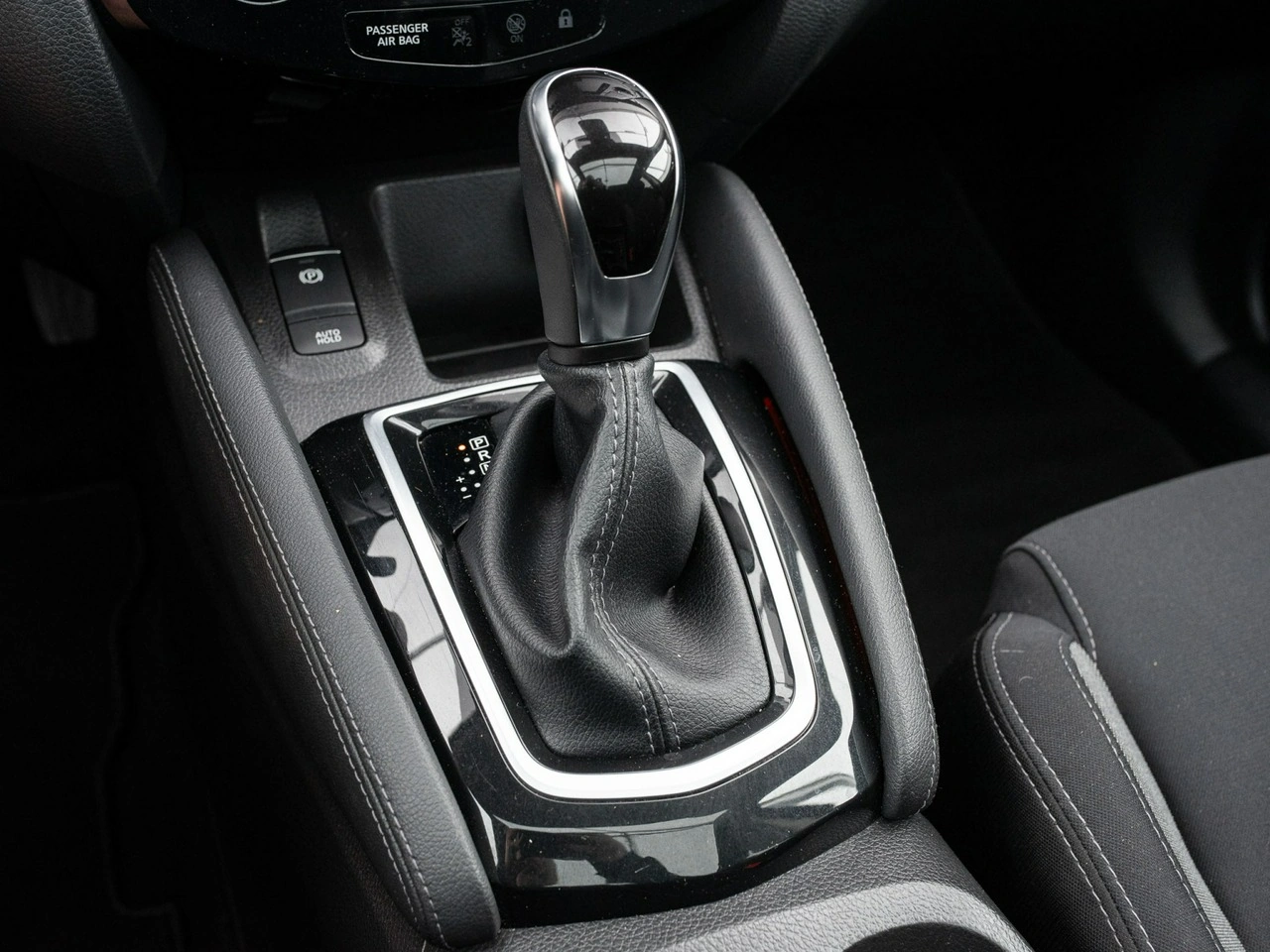 Nissan Qashqai - Zdjęcie 14