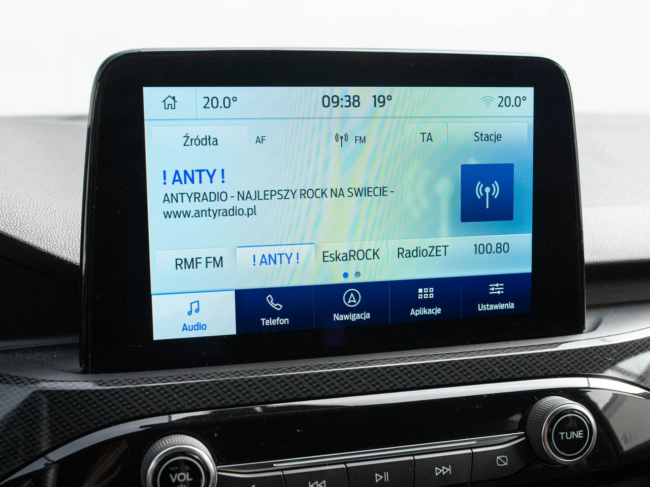 Ford Kuga - Zdjęcie 17
