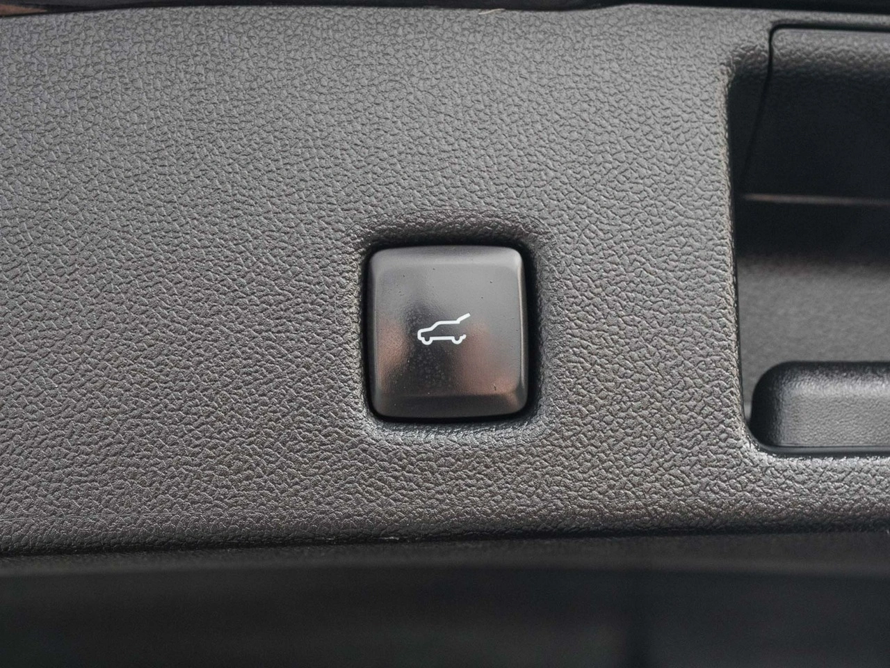 Ford Kuga - Zdjęcie 27